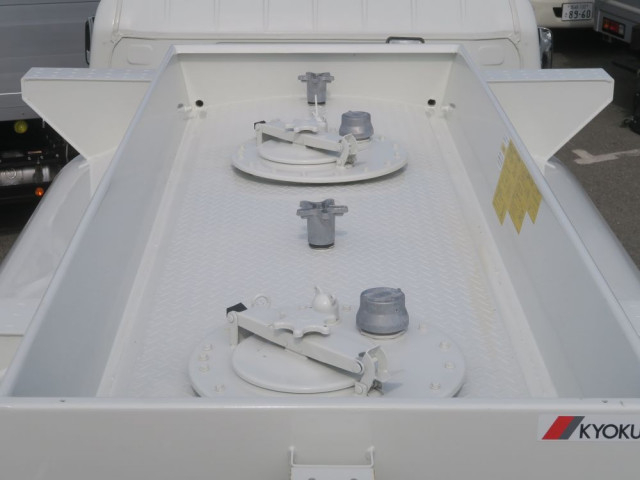 三菱ふそう キャンター 小型 タンクローリー 2PG-FEB90(104671) 17枚目