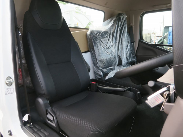 三菱ふそう キャンター 小型 タンクローリー 2PG-FEB90(104671) 26枚目