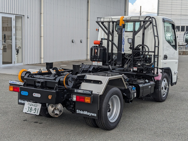 三菱ふそう キャンター 小型 コンテナ専用車 2RG-FBAV0(104674) 4枚目