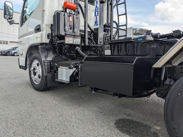 三菱ふそう キャンター 小型 コンテナ専用車 2RG-FBAV0(104674) 10枚目
