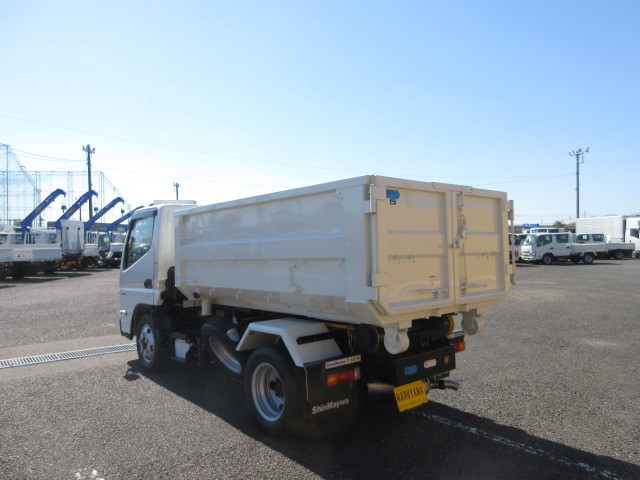 三菱ふそう キャンター 小型 コンテナ専用車 2RG-FEAV0(104675) 3枚目