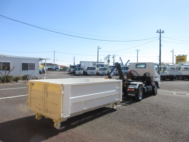 三菱ふそう キャンター 小型 コンテナ専用車 2RG-FEAV0(104675) 19枚目