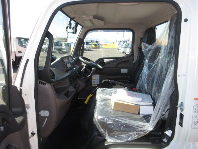 三菱ふそう キャンター 小型 コンテナ専用車 2RG-FEAV0(104675) 31枚目