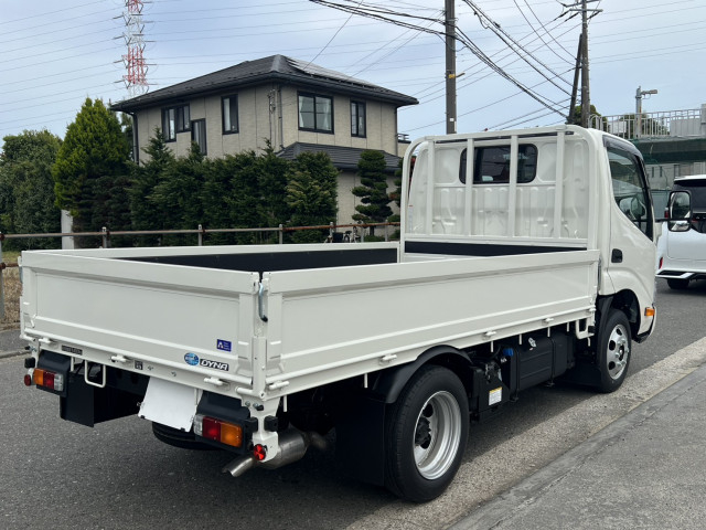 トヨタ ダイナ 小型 平ボディ 2WG-GDY282(104696) 3枚目