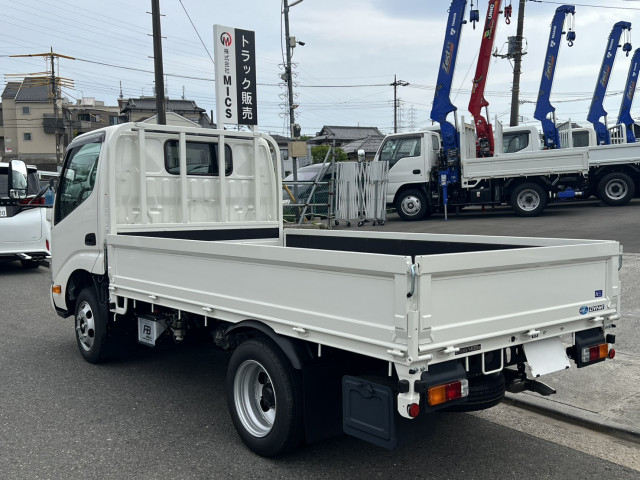 トヨタ ダイナ 小型 平ボディ 2WG-GDY282(104696) 4枚目