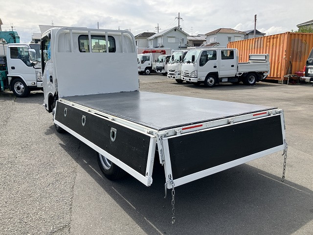 いすゞ エルフ 小型 平ボディ 2TG-NJR88AF(104702) 13枚目
