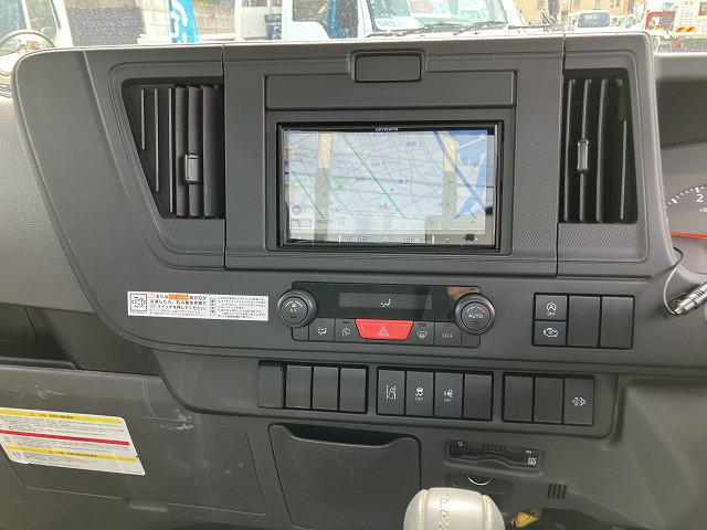 いすゞ エルフ 小型 平ボディ 2TG-NJR88AF(104704) 40枚目
