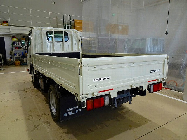 いすゞ エルフ 小型 平ボディ 2RG-NHS88A(104713) 4枚目
