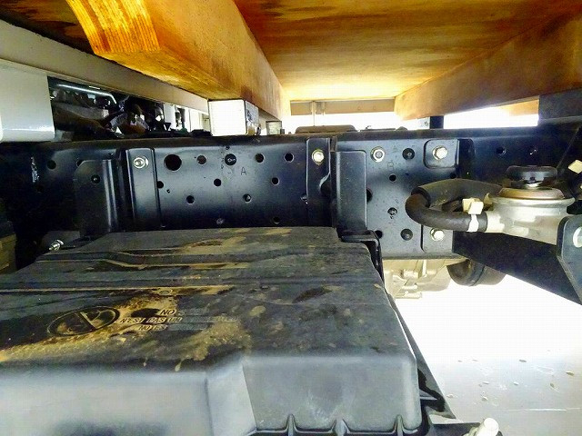 いすゞ エルフ 小型 平ボディ 2RG-NHS88A(104713) 28枚目