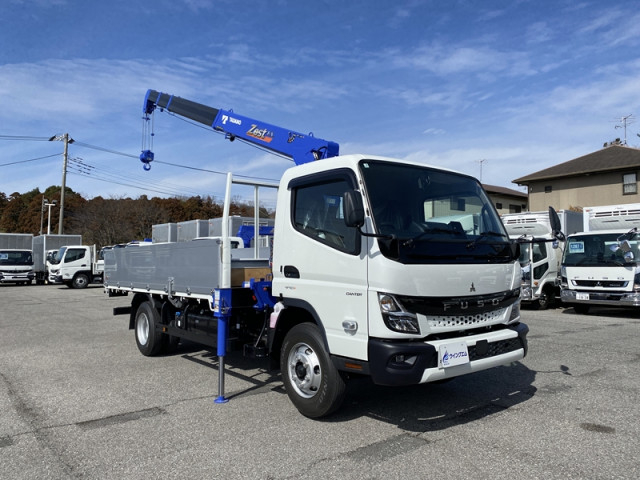 三菱ふそう キャンター 小型 平ボディ（クレーン付） 2RG-FEB90(104724) 3枚目