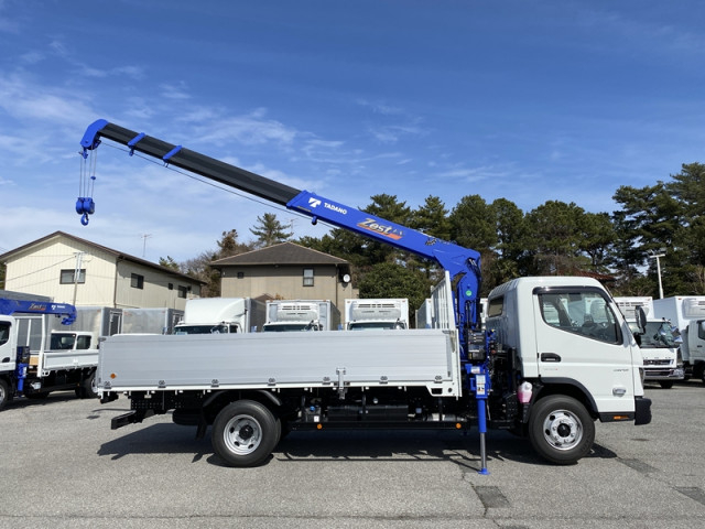 三菱ふそう キャンター 小型 平ボディ（クレーン付） 2RG-FEB90(104724) 4枚目