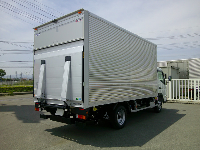 三菱ふそう キャンター 小型 バン 2RG-FEB50(104730) 5枚目
