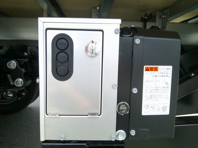 三菱ふそう キャンター 小型 バン 2RG-FEB50(104730) 13枚目