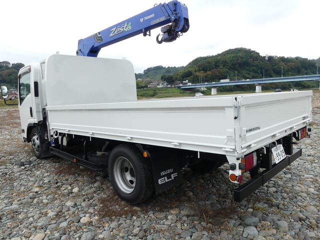 いすゞ エルフ 小型 平ボディ（クレーン付） TPG-NPR85AN(57796) 4枚目