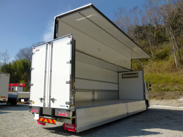 日野 プロフィア 大型 ウィング 2DG-FW1AHC(104812) 18枚目