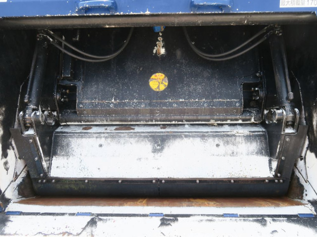 日野 レンジャー 中型 塵芥車（プレス式） 2KG-FC2ABA(105258) 6枚目