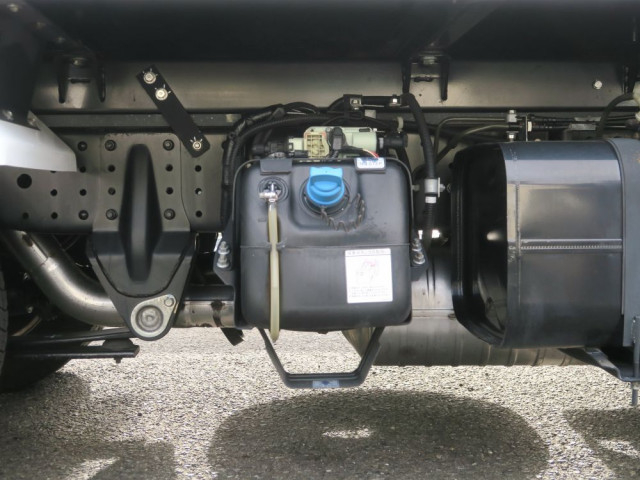 三菱ふそう キャンター 小型 冷蔵冷凍バン 2TG-FBA00(105257) 41枚目