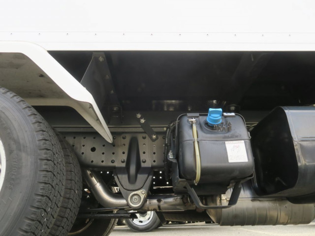 三菱ふそう キャンター 小型 冷蔵冷凍バン 2TG-FBA00(105257) 47枚目