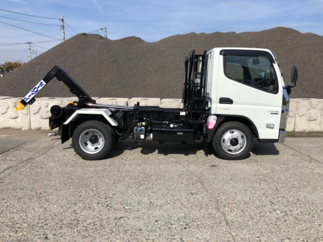 三菱ふそう キャンター 小型 コンテナ専用車 2RG-FBAV0(105268) 7枚目