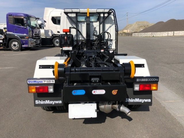 三菱ふそう キャンター 小型 コンテナ専用車 2RG-FBAV0(105268) 8枚目