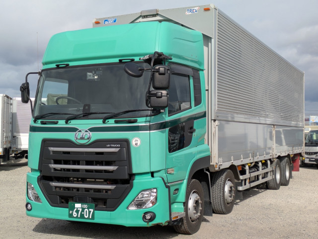 UDトラックス（日産） クオン 大型 ウィング 2PG-CG5CA(105281) 1枚目