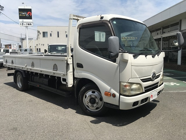 日野 デュトロ 小型 平ボディ SKG-XZU650M(110135) 3枚目