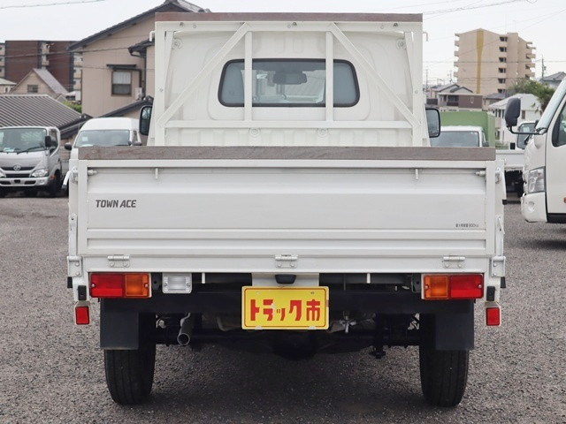 トヨタ タウンエース 小型 平ボディ 5BF-S403U(105306) 6枚目