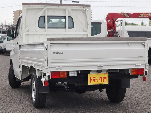 トヨタ タウンエース 小型 平ボディ 5BF-S403U(105306) 7枚目
