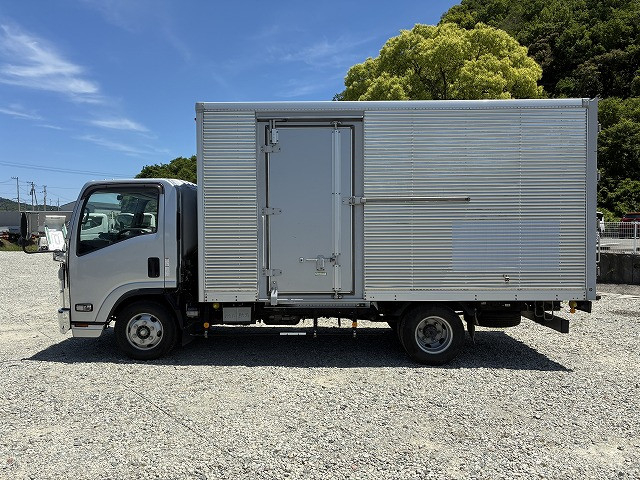 いすゞ エルフ 小型 バン 2RG-NPR88AN(105308) 4枚目