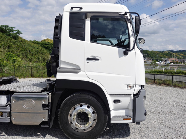 UDトラックス（日産） クオン 大型 トラクタ 2RG-GK5DAB(105309) 7枚目
