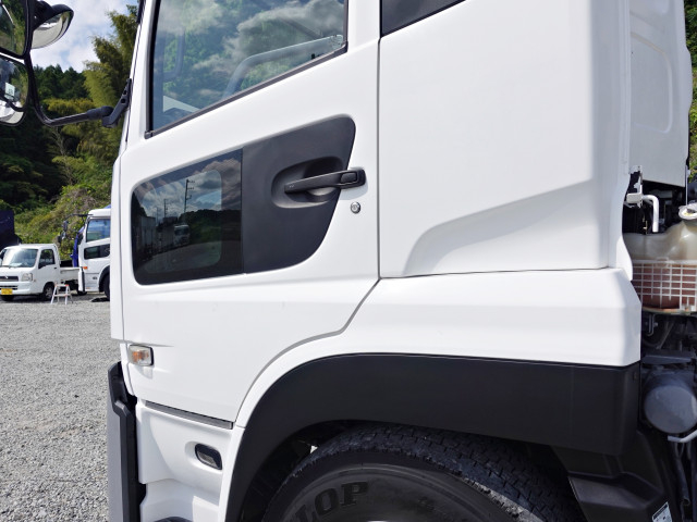 UDトラックス（日産） クオン 大型 トラクタ 2RG-GK5DAB(105309) 13枚目