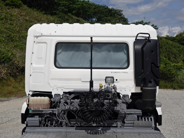 UDトラックス（日産） クオン 大型 トラクタ 2RG-GK5DAB(105309) 15枚目