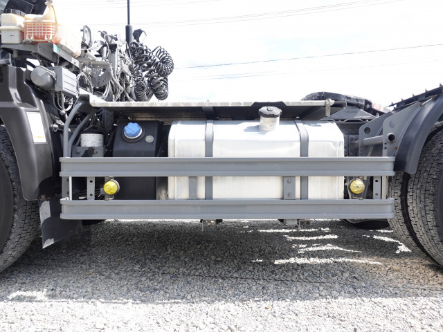 UDトラックス（日産） クオン 大型 トラクタ 2RG-GK5DAB(105309) 23枚目