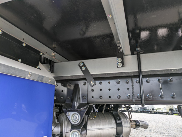 三菱ふそう キャンター 小型 冷蔵冷凍バン 2RG-FBAV0(105317) 24枚目
