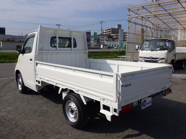トヨタ タウンエース 小型 平ボディ 5BF-S403U(105333) 2枚目