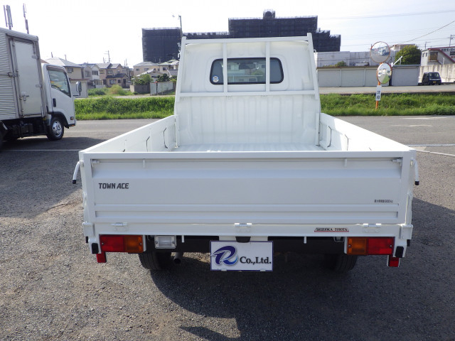トヨタ タウンエース 小型 平ボディ 5BF-S403U(105333) 5枚目