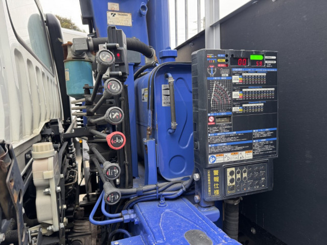三菱ふそう ファイター 増トン 平ボディ（クレーン付） 2KG-FK65FZ(105334) 16枚目