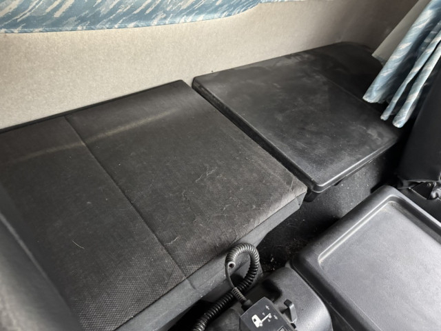 三菱ふそう ファイター 増トン 平ボディ（クレーン付） 2KG-FK65FZ(105334) 36枚目