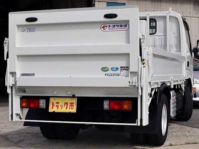 トヨタ ダイナ 小型 平ボディ 2RG-XZC605(105347) 5枚目