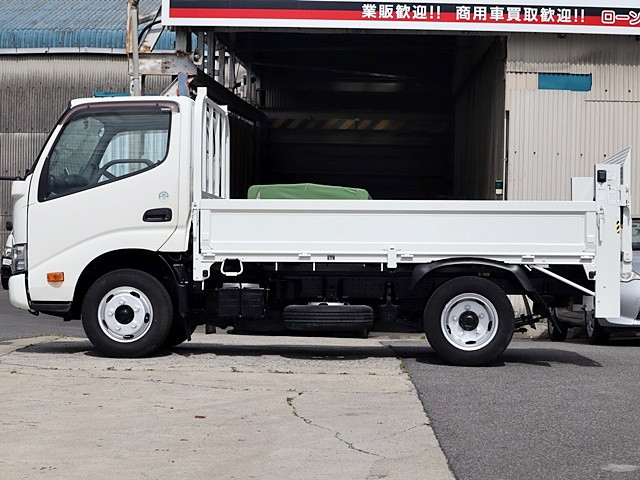 トヨタ ダイナ 小型 平ボディ 2RG-XZC605(105347) 9枚目