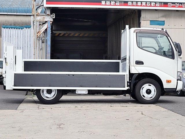 トヨタ ダイナ 小型 平ボディ 2RG-XZC605(105347) 10枚目