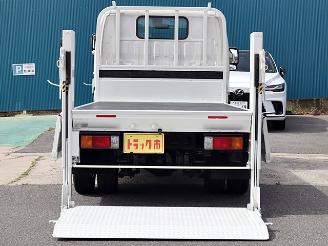 トヨタ ダイナ 小型 平ボディ 2RG-XZC605(105347) 11枚目