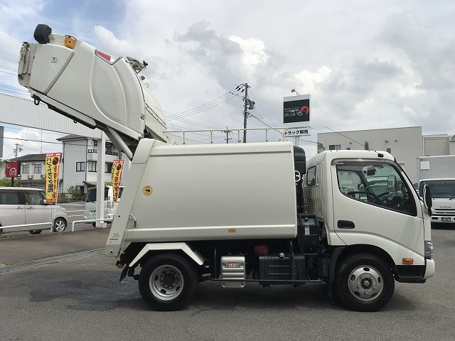 Hino dutro Small Packer compress trucks 2RG-XZU605X(105356) 16枚目