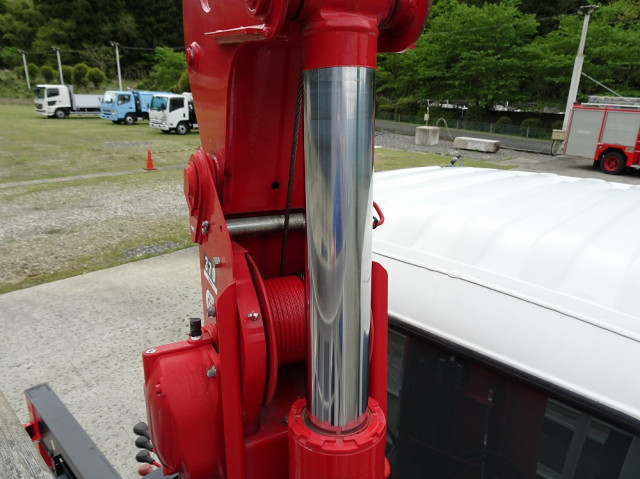 UDトラックス（日産） コンドル 中型 平ボディ（クレーン付） 2RG-BRR90S2(105367) 13枚目