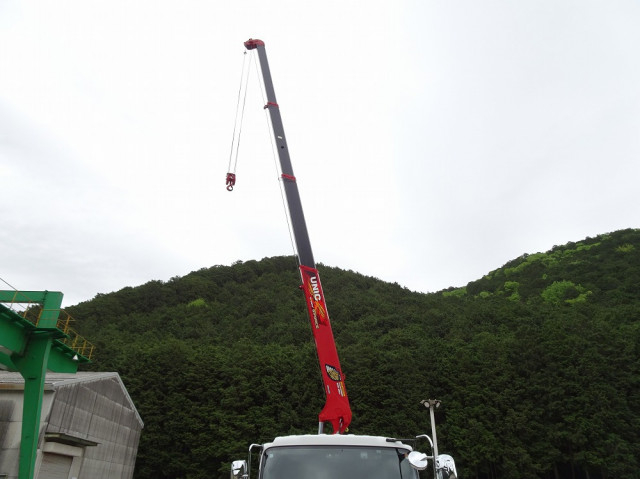 UDトラックス（日産） コンドル 中型 平ボディ（クレーン付） 2RG-BRR90S2(105367) 17枚目