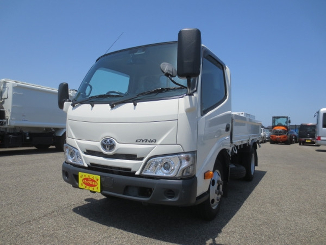 トヨタ ダイナ 小型 平ボディ 2RG-XZC605(105381) 1枚目