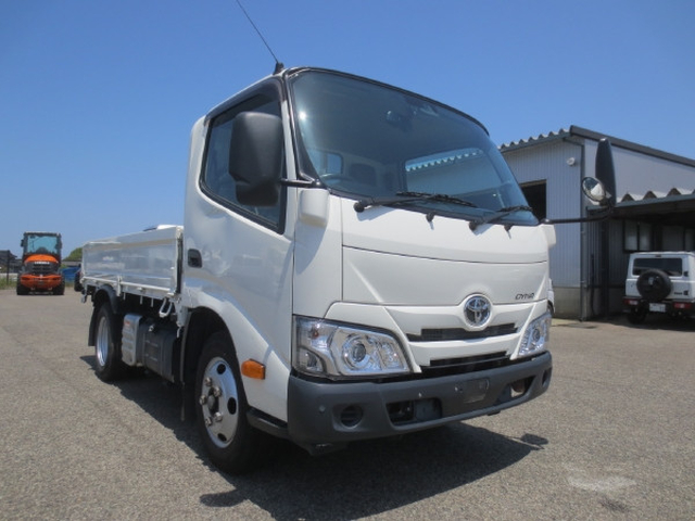 トヨタ ダイナ 小型 平ボディ 2RG-XZC605(105381) 2枚目