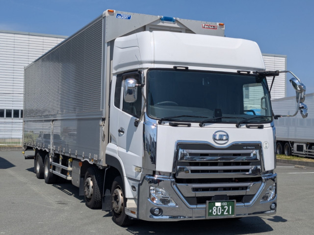 UDトラックス（日産） クオン 大型 ウィング 2PG-CG5CA(105386) 2枚目