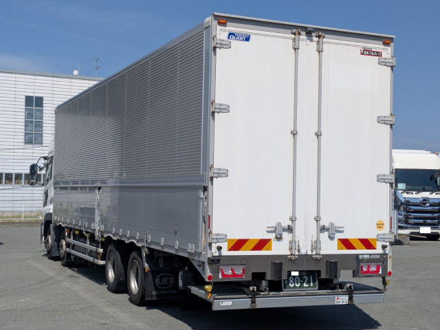 UDトラックス（日産） クオン 大型 ウィング 2PG-CG5CA(105386) 3枚目
