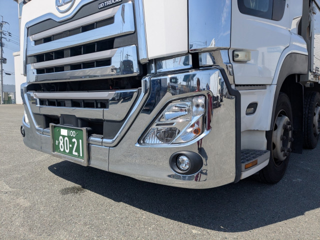 UDトラックス（日産） クオン 大型 ウィング 2PG-CG5CA(105386) 25枚目